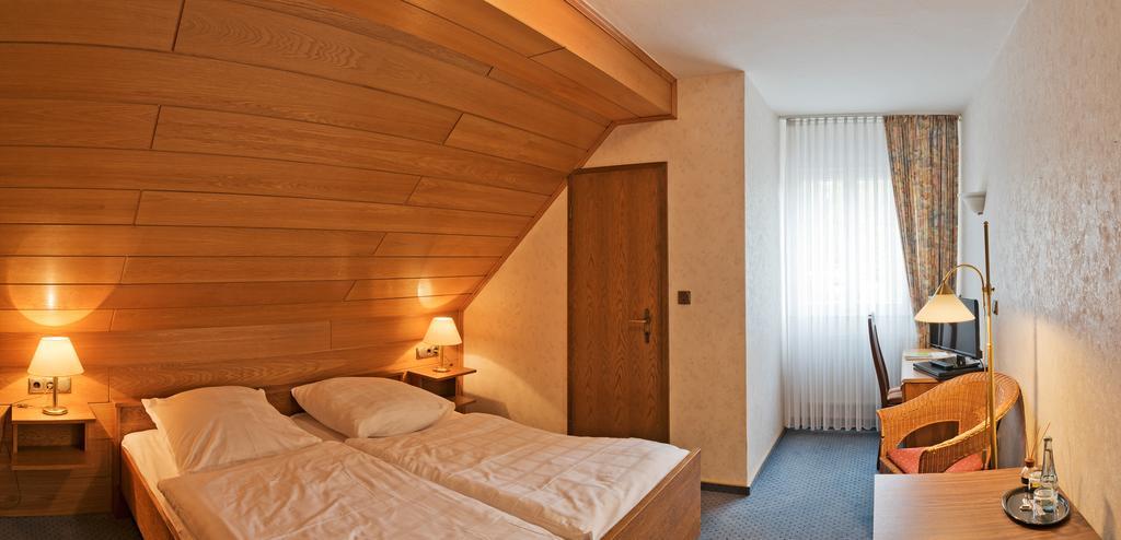 Hotel Bergischer Hof Windeck Exteriör bild