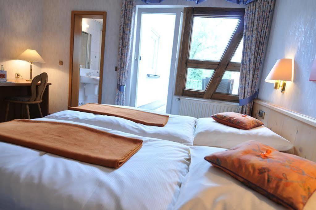 Hotel Bergischer Hof Windeck Exteriör bild